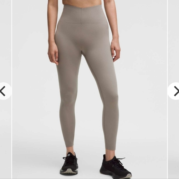 Glow Up SHR Tight - Picture 14 of 14